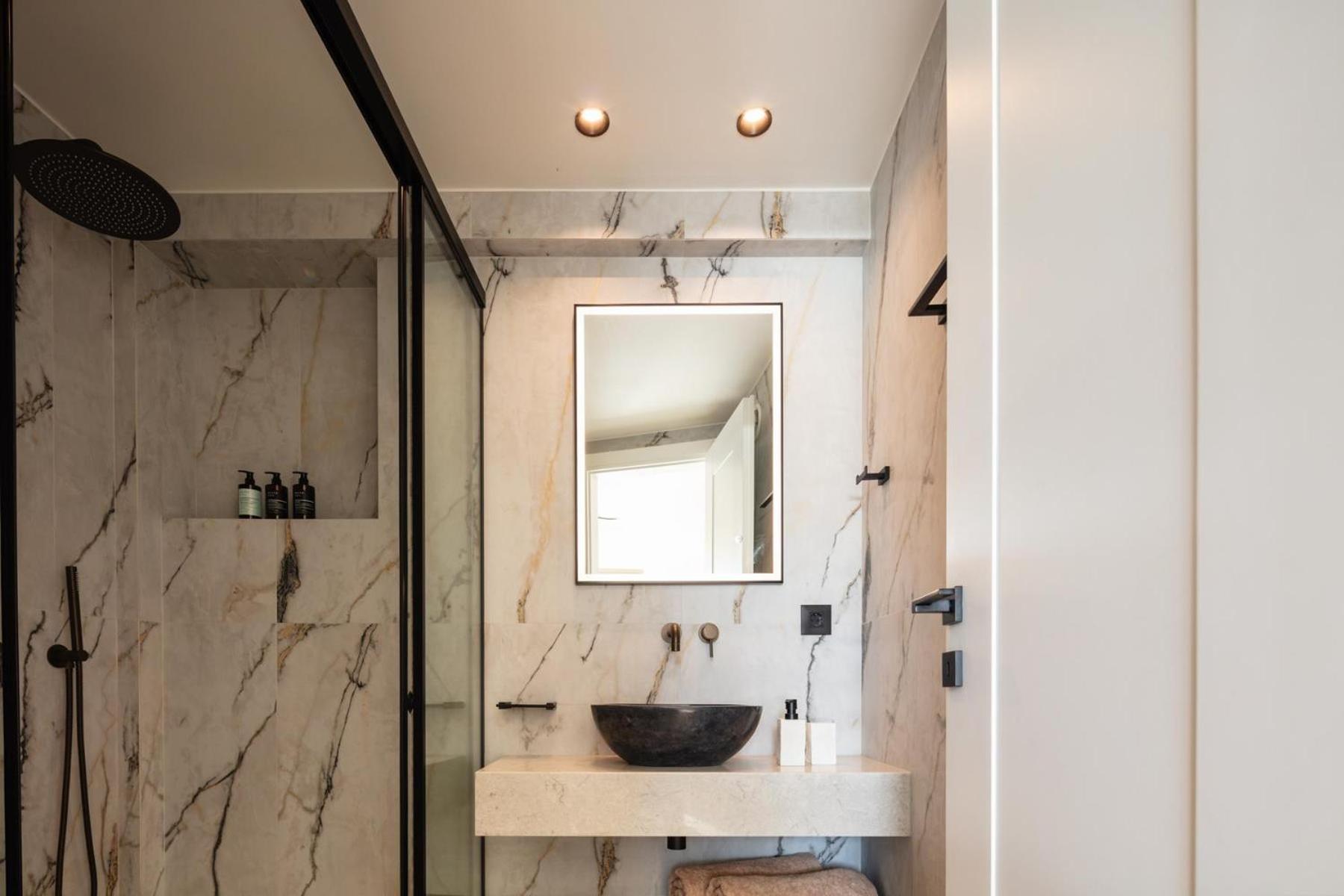 Ririka Beach Living, New Feel-At-Home Luxury Suites プラキアス エクステリア 写真