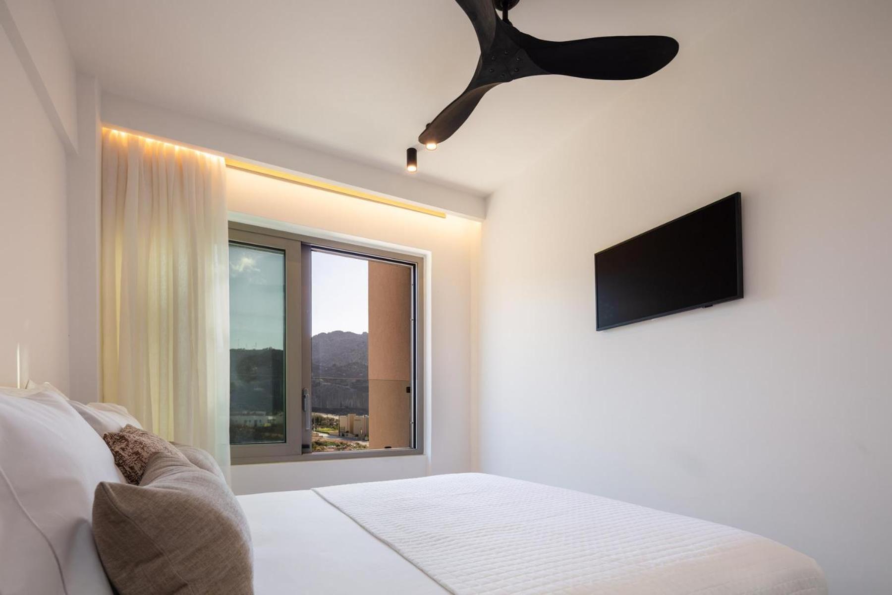 Ririka Beach Living, New Feel-At-Home Luxury Suites プラキアス エクステリア 写真