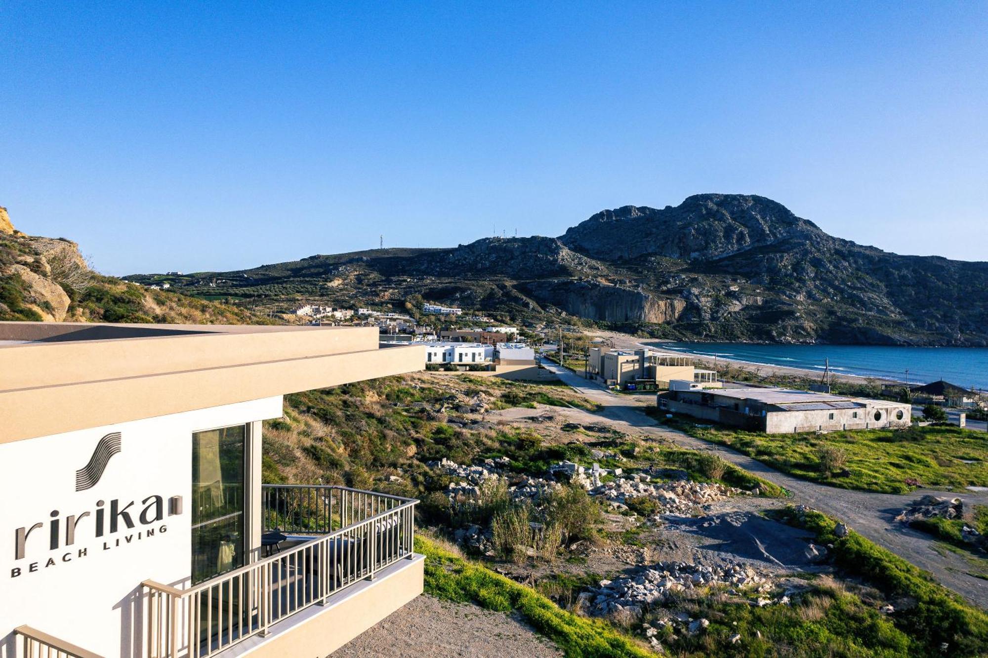Ririka Beach Living, New Feel-At-Home Luxury Suites プラキアス エクステリア 写真