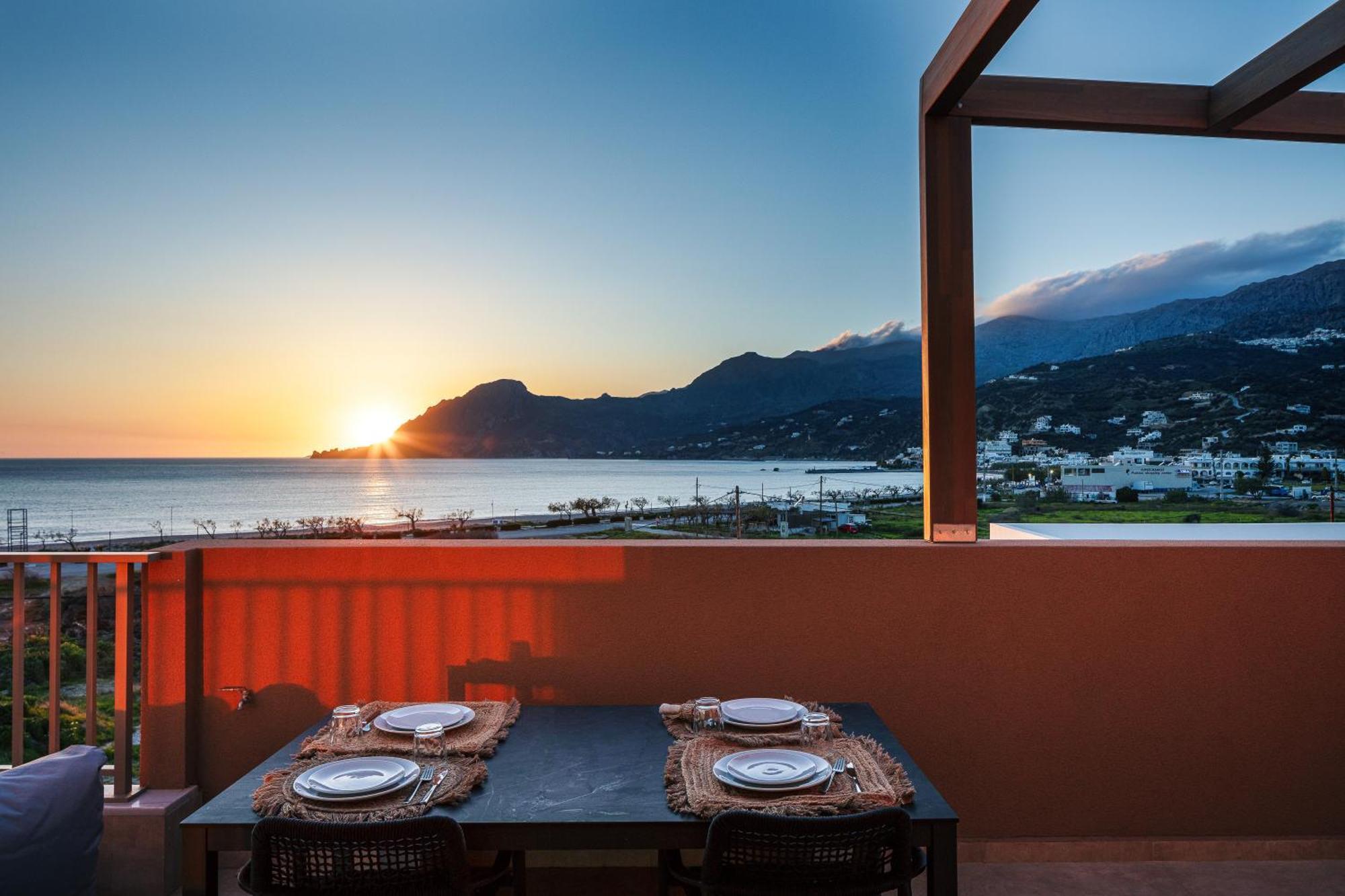 Ririka Beach Living, New Feel-At-Home Luxury Suites プラキアス エクステリア 写真